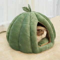 Enclosed Pumpkin Cat Hideaway Bed