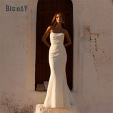 Modern Backless Mermaid Bridal Gown