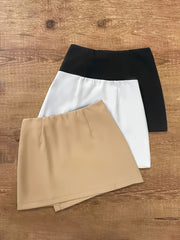 Elegant A-Line Short Skirt with Zipper Detail