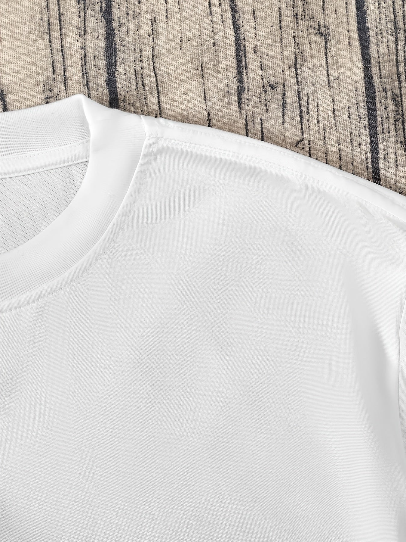 Men’s Geometric Appliqué Crew-Neck T-Shirt