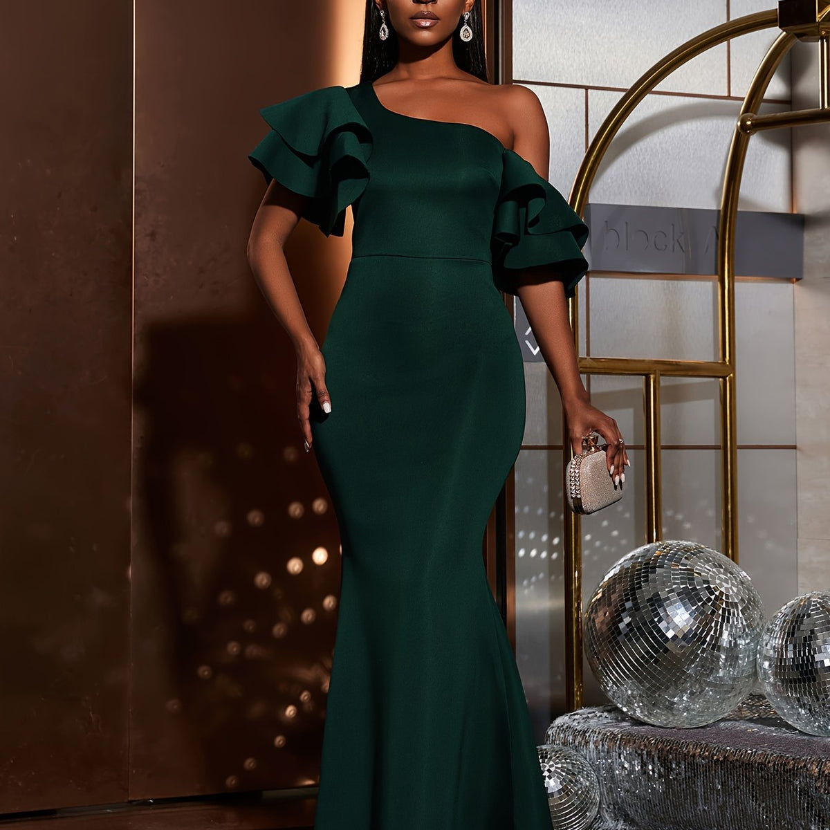 Slant Shoulder Ruffle Wedding Gown