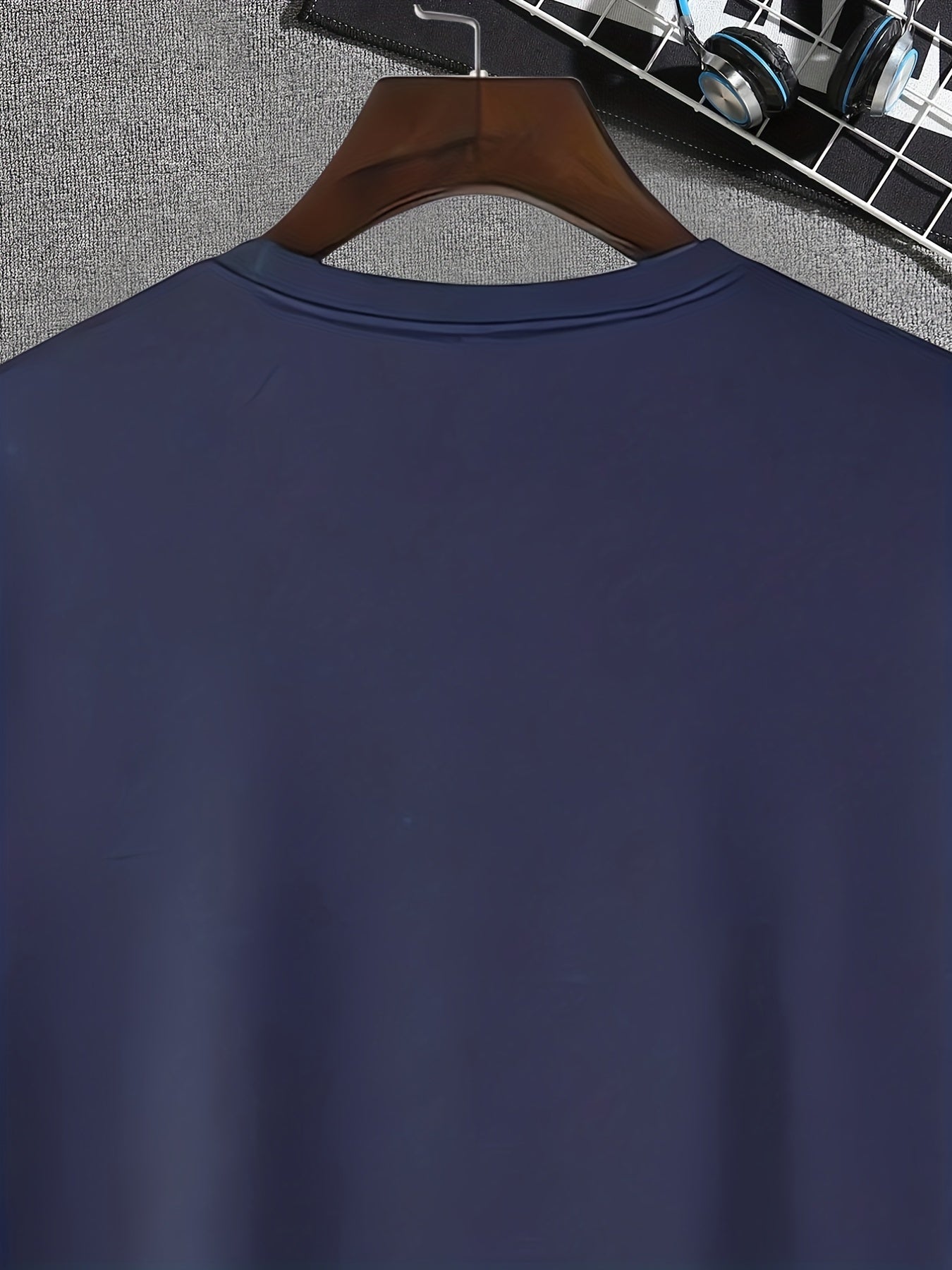 Men’s Geometric Appliqué Crew-Neck T-Shirt