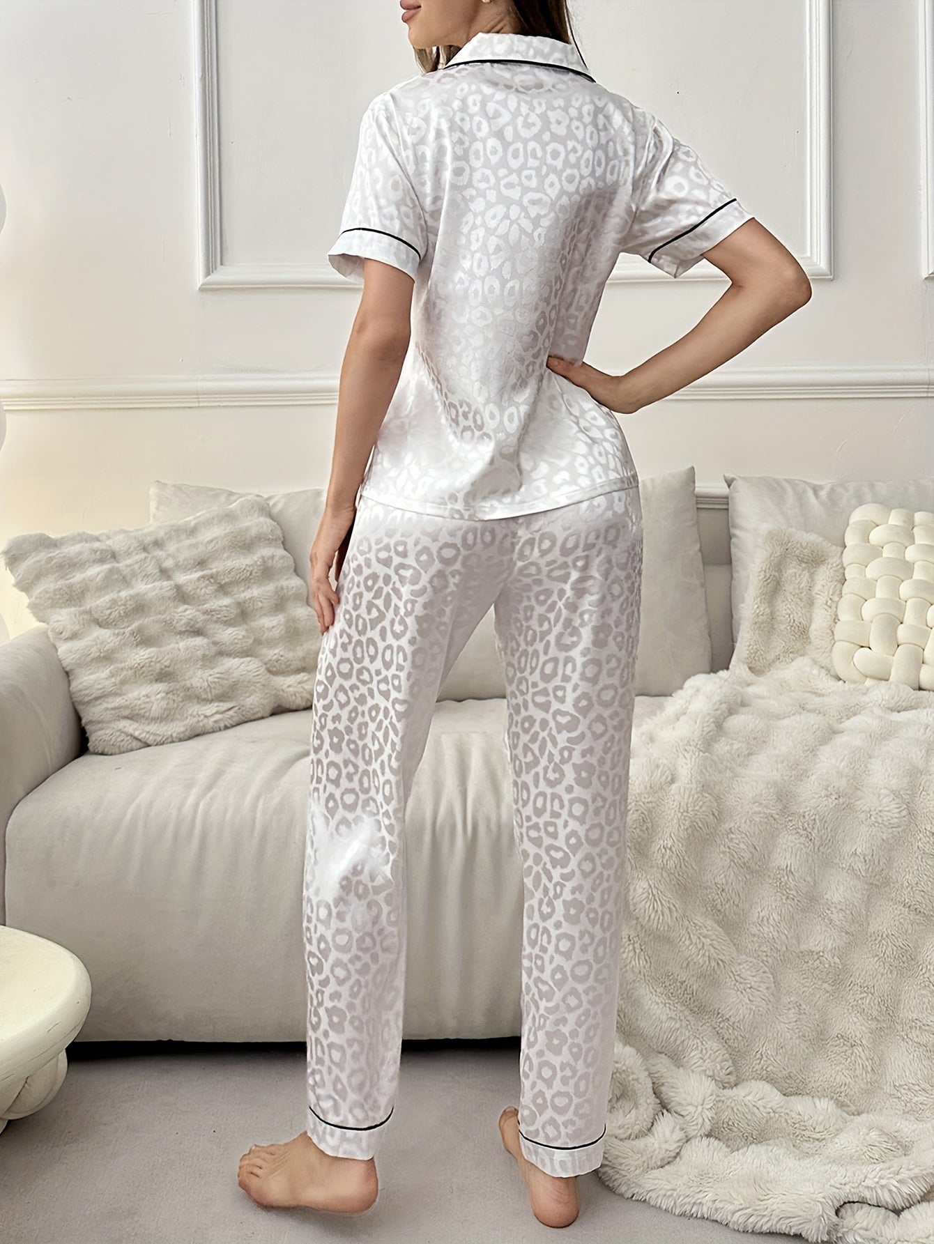 Women Leopard Jacquard Satin Pajama Set