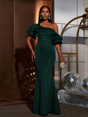 Slant Shoulder Ruffle Wedding Gown