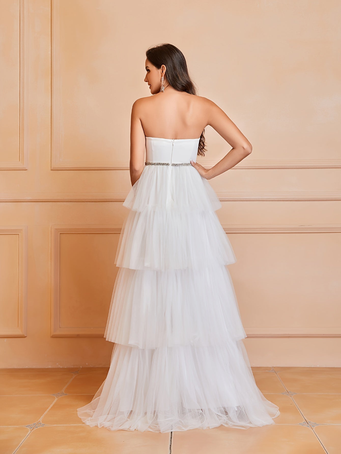 Sweetheart Tiered Backless Wedding Gown