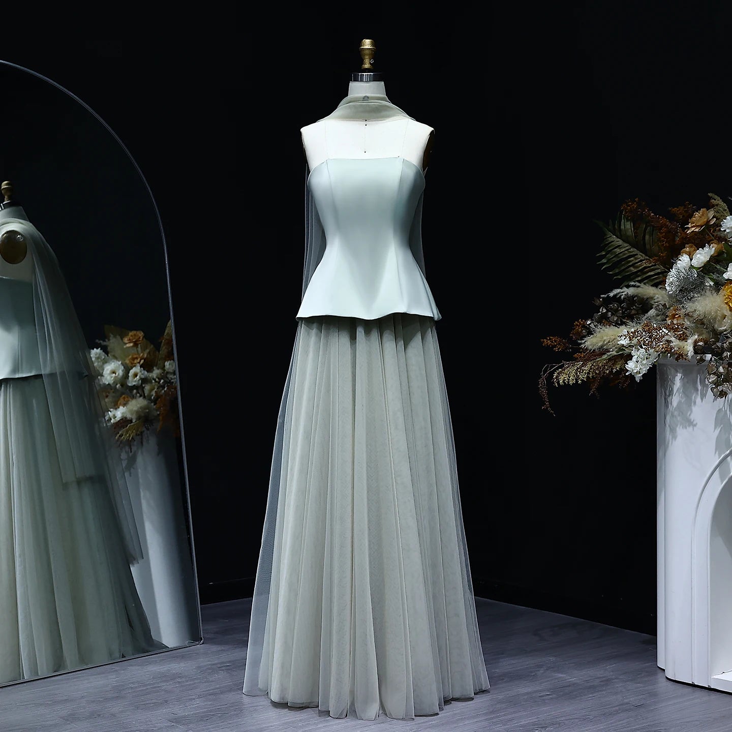 Elegant Strapless Satin Evening Gown