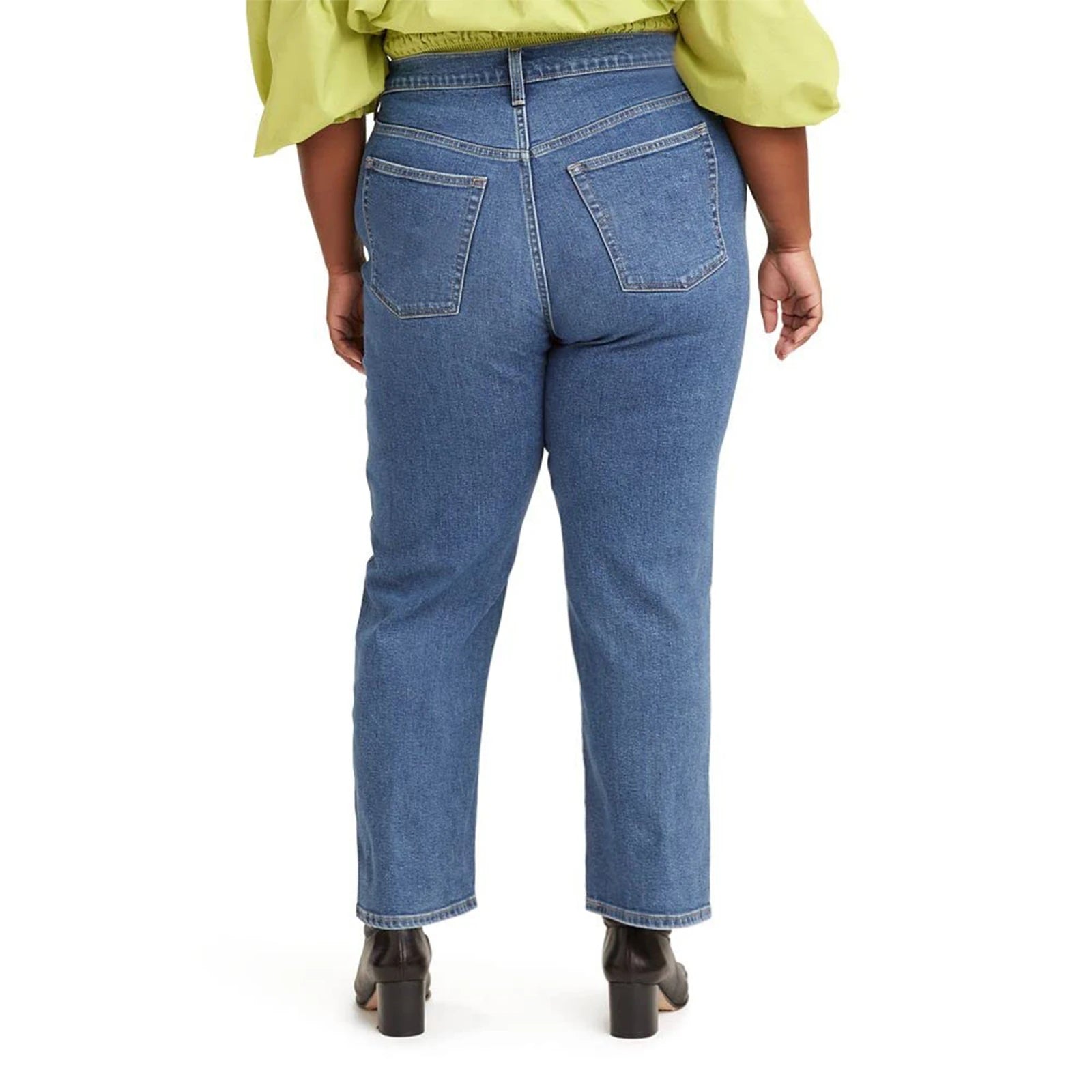 Relaxed Straight Mom Jeans