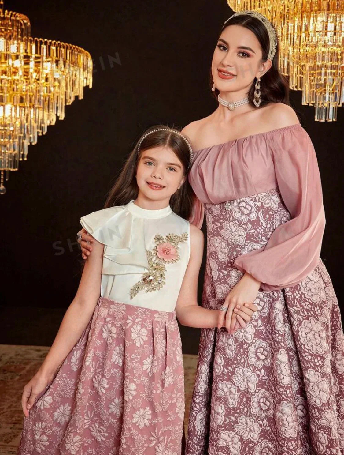 Floral Woven Polyester Jacquard Fabric