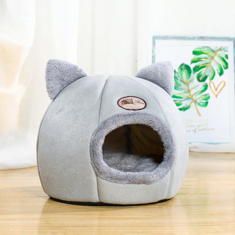 Cozy Cave Nest Winter Cat Bed