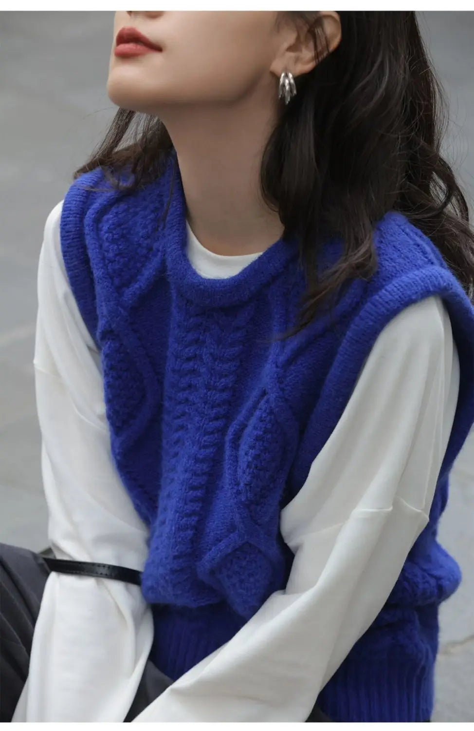 Minimal Knit Sweater Vest Women