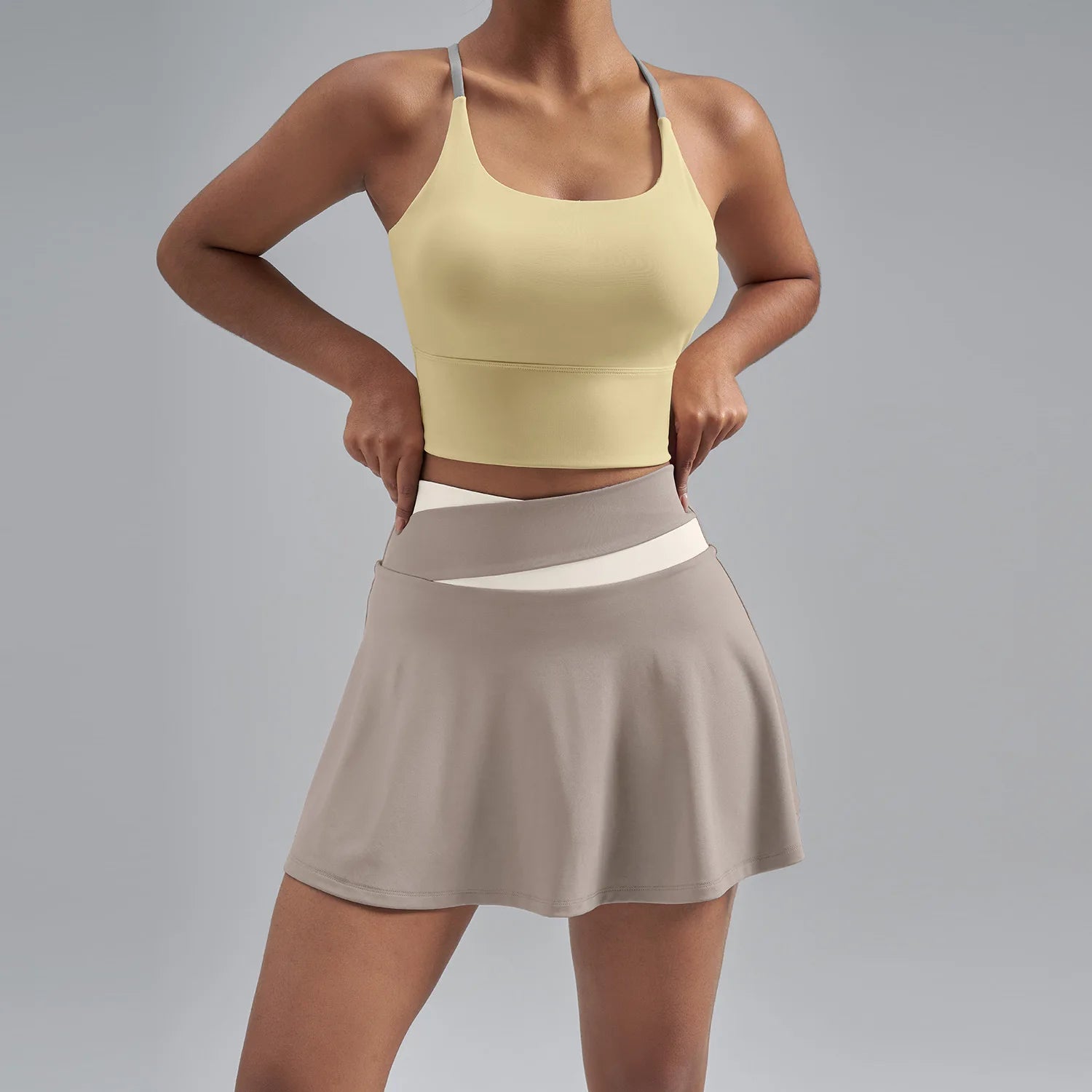 Women's Striped Yoga Set Shaping Open Back Breathable Sports Outfit Shockproof Push-Up High-Waist Butt Lifting Fitness Suit