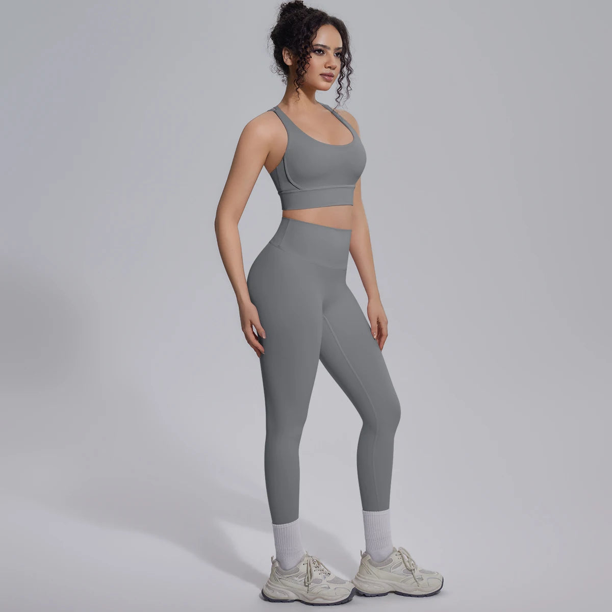 New Yoga Set for Woman Summer Gym Sports Running Bra Top Breathable Peach Buttocks Women Leggings Solid Color Yoga Set