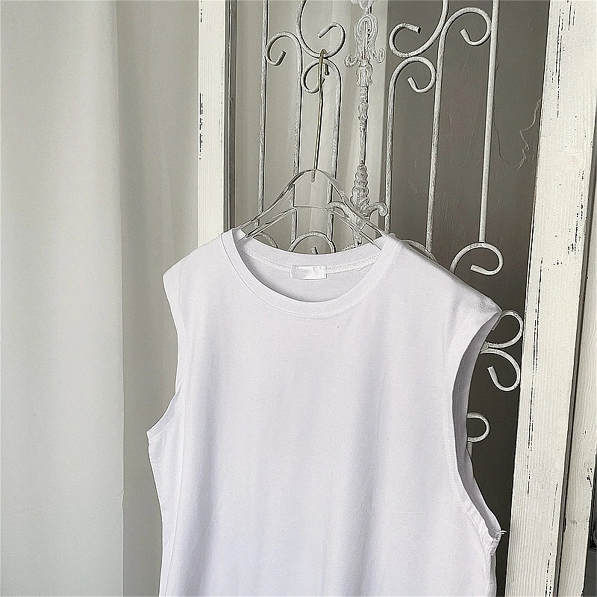 Summer Men's New Solid Color Washed Tank Tops Muscle Loose Gym Sleeveless Workout T Shirts Running Beach Loose Cutoff Tees