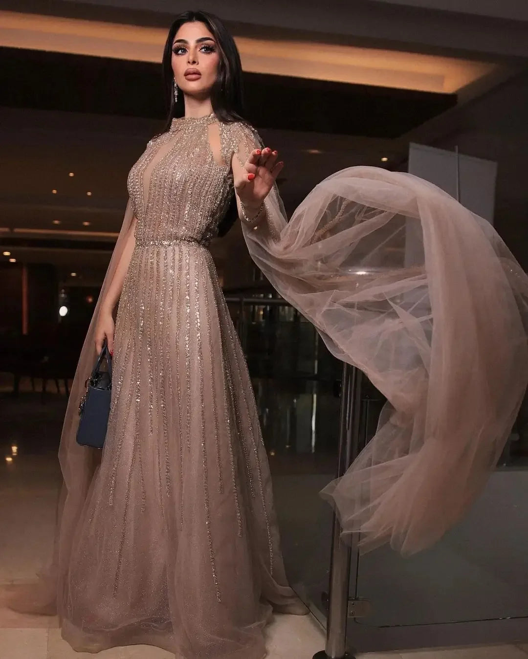Elegant High-Neck A-Line Evening Dresses Long Sleeve Feather Applique & Beading Cocktail Dress for Prom Party Dresses
