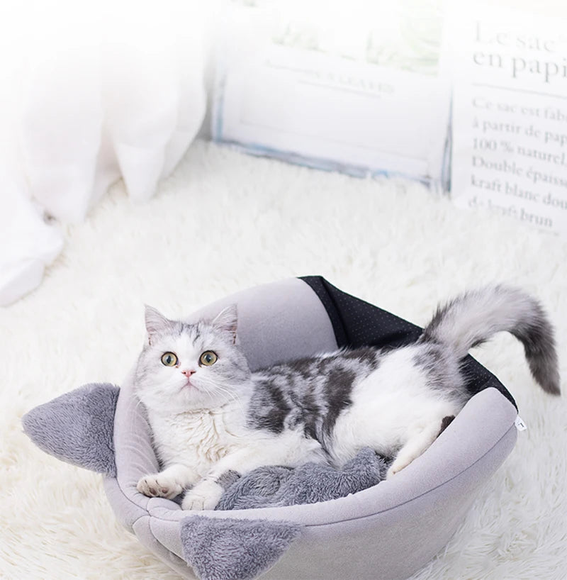 Cozy Cave Nest Winter Cat Bed