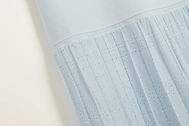 Elegant Knitted Pleated Maxi Dress
