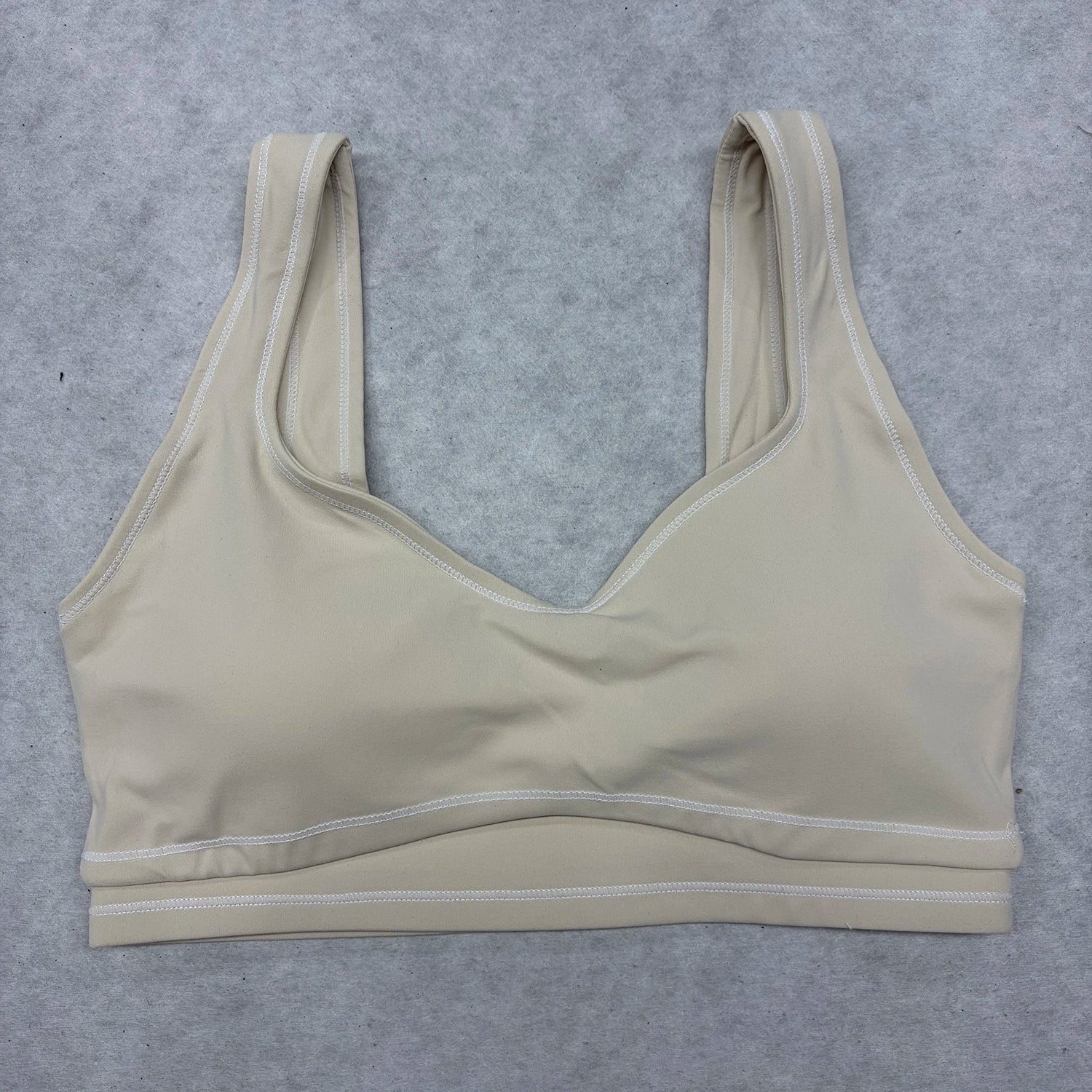 New Woman Yoga Set Color Blocking Sexy Sport Bra Yoga Underwear with Chest Pad High Waist Stripe Running Fitness Shorts Yoga Set