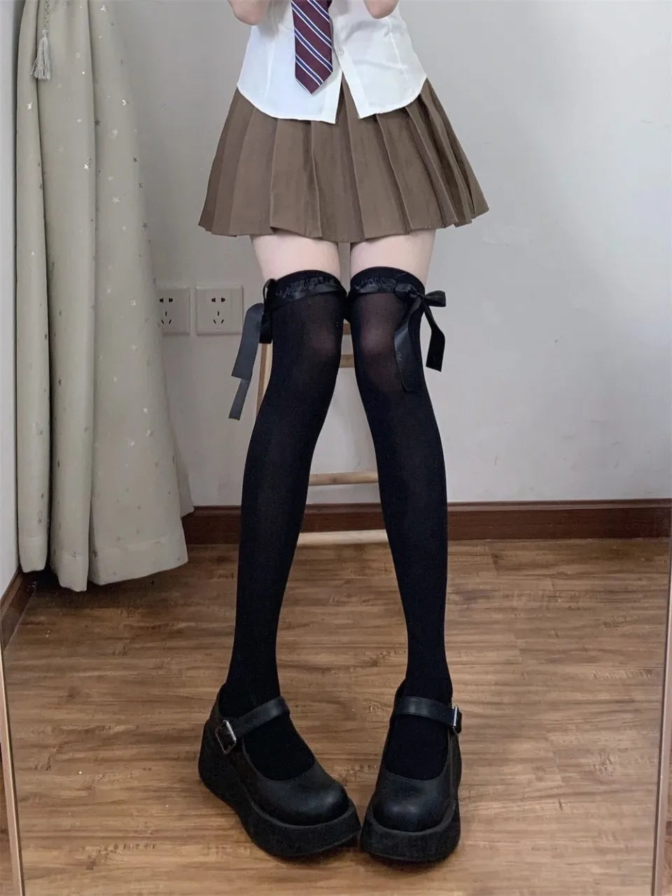 Lace Ribbon Knee High Socks
