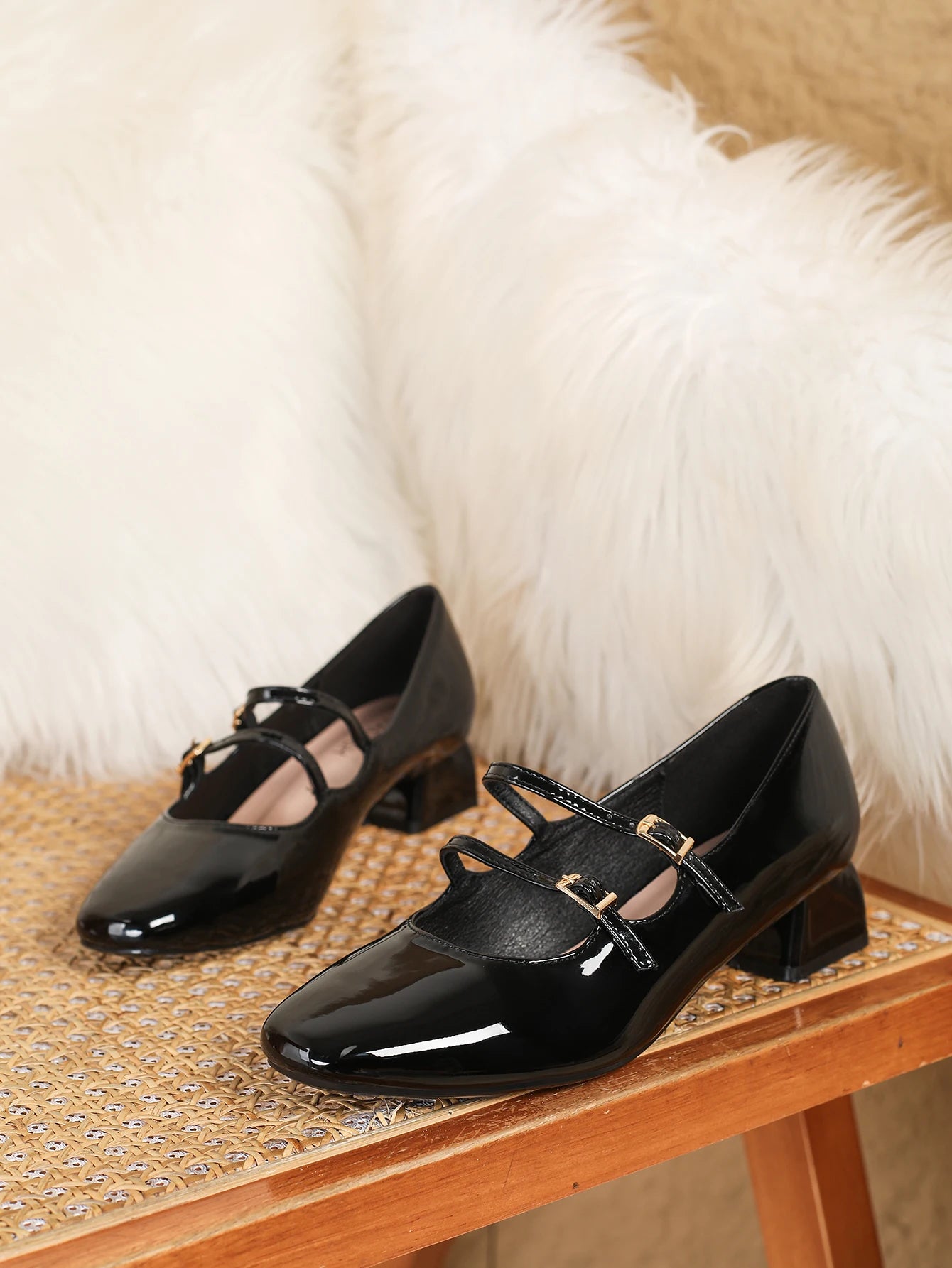 Women Patent Leather Mary Jane Pumps