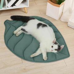 Leaves Shaped Pet Bed Reversible Soft Washable Non Slip Cushion For Cats Dogs Indoor Travel Camping Comfortable Cozy Cooling Mat