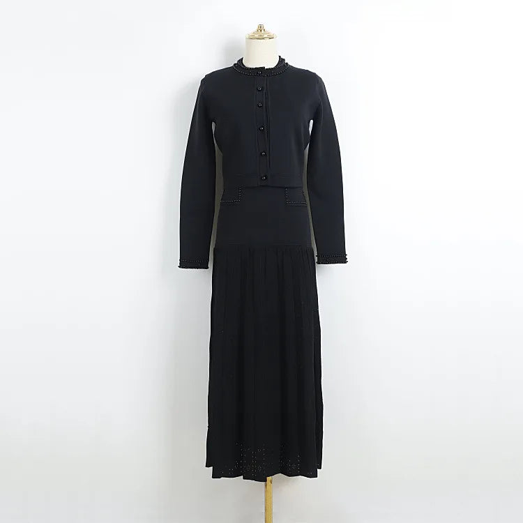 Elegant Knitted Pleated Maxi Dress