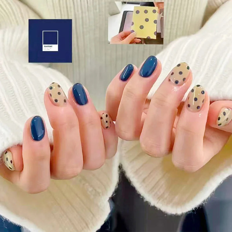 30pcs False Nails Unique Trendy Short “bean-shaped” Nails with A Press-on Design High-quality Nails Perfect As A Gift for Girls