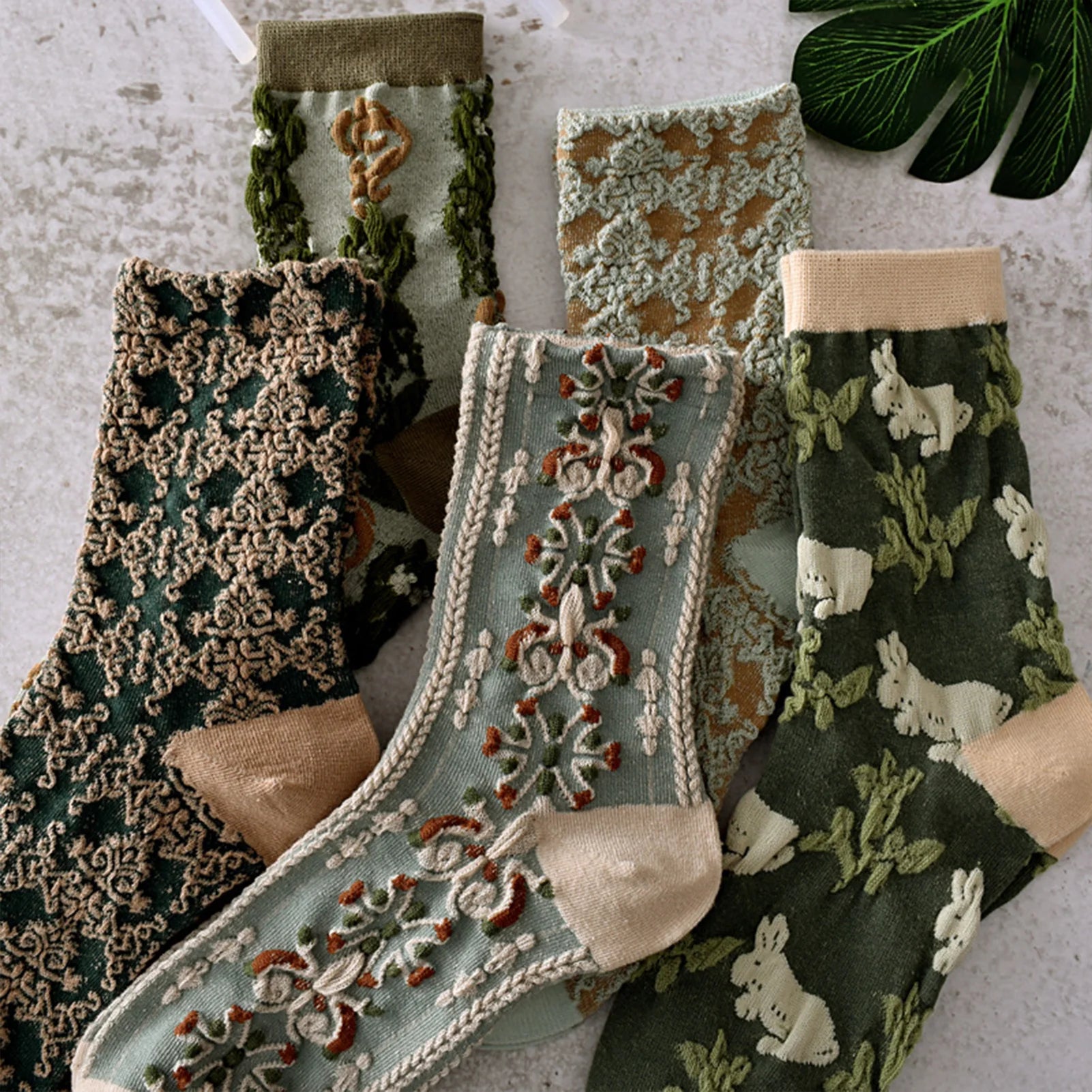 Vintage Jacquard Mid Calf Socks