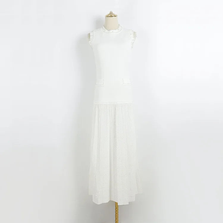 Elegant Knitted Pleated Maxi Dress