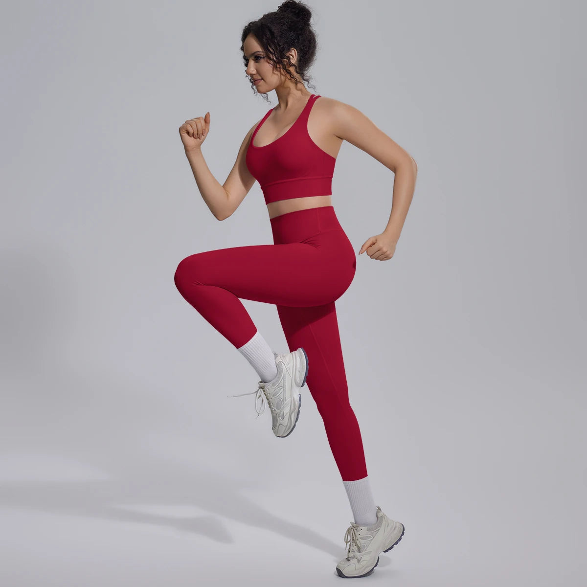 New Yoga Set for Woman Summer Gym Sports Running Bra Top Breathable Peach Buttocks Women Leggings Solid Color Yoga Set
