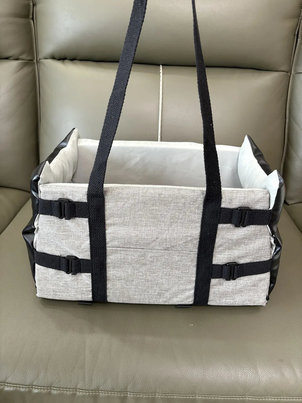 Portable Car Safety Pet Seat for Small Dogs Cat Travel Central Control Cat DogBed Transport Dog Carrier Protector Dog Bags