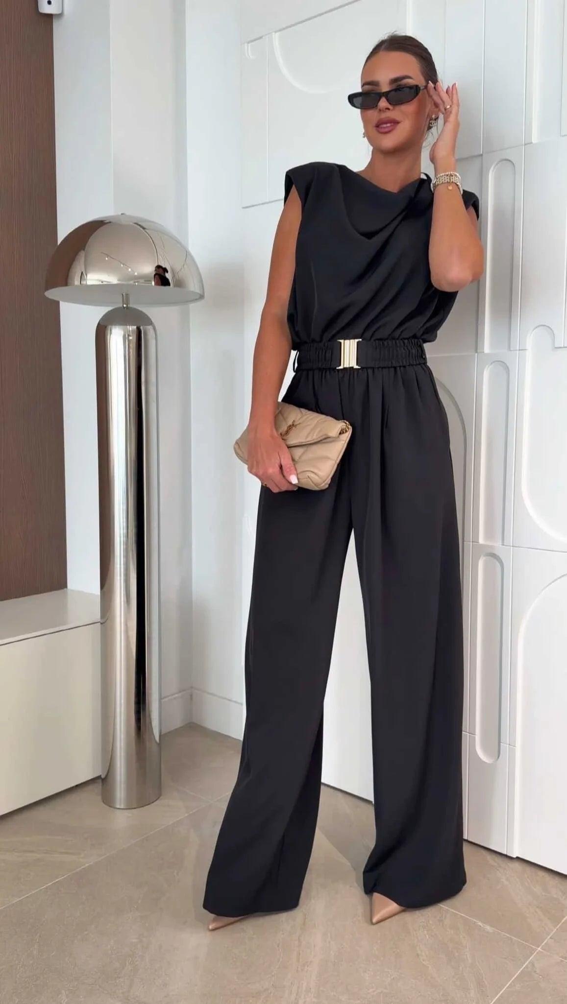 Women's Jumpsuits Solid Color Sleeveless Round Neck Casual Loose Women's Jumpsuit Summer Fashion Straight Tube Female Playsuits
