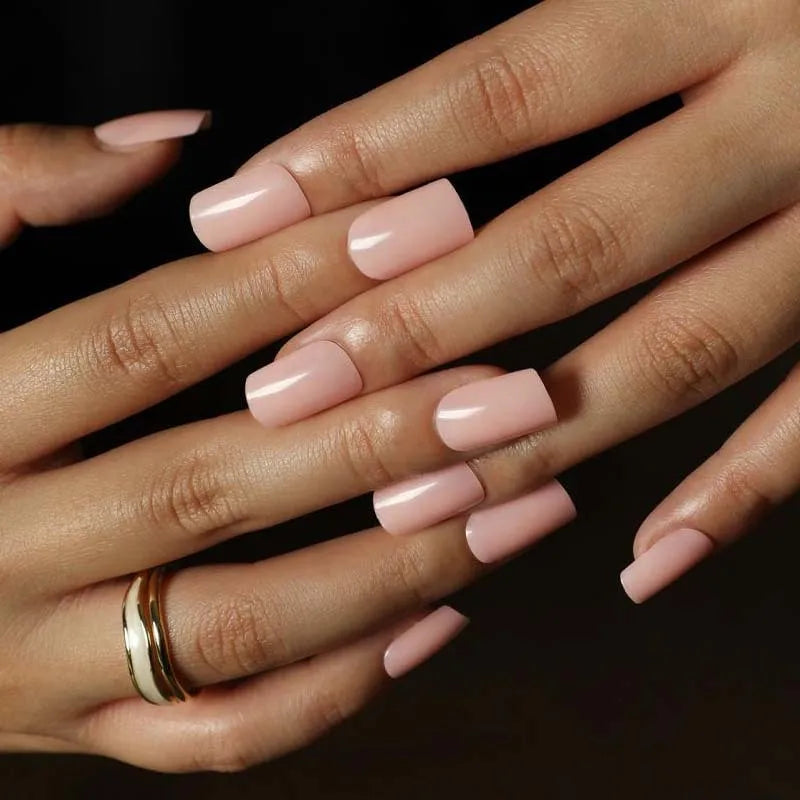 24Pcs/Set Wearable False Nails for Girls Women Removable Solid Color Short Fake Nails Art Finished Simple White Press on Nail