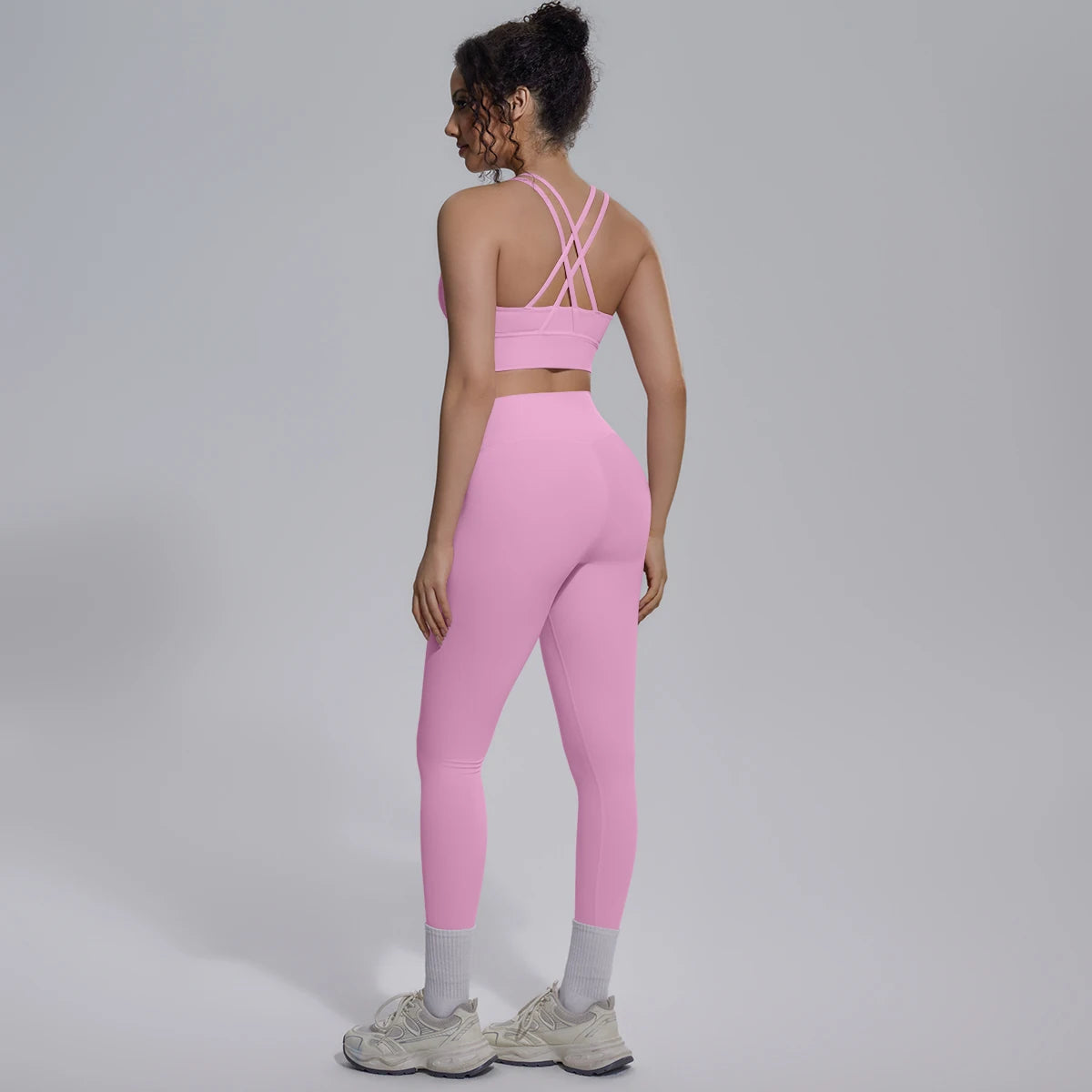 New Yoga Set for Woman Summer Gym Sports Running Bra Top Breathable Peach Buttocks Women Leggings Solid Color Yoga Set