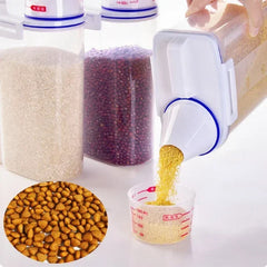 1.5kg/2kg Dog Cat Food Pail Plastic Storage Tank with Measuring Cup Container Moisture-proof Sealed Jar Pet Supplies Accessories