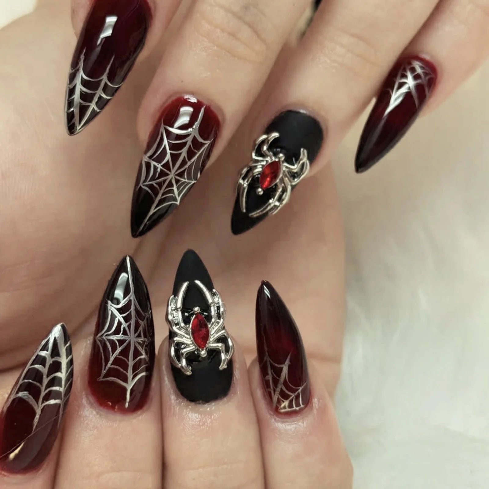 24pcs Thriller Style False Nails With Halloween Ant Bugs Pattern Wearable Press On Nails Ballet Black Punk Nail Art Decoration