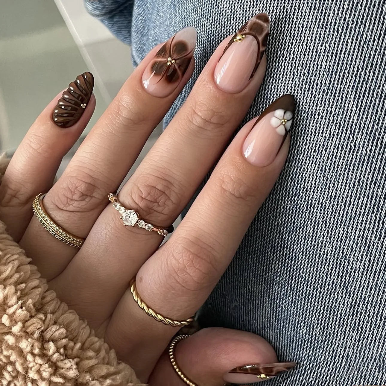 Medium fake nails for women Gradient nude brown blue flowers or rhinestones fall winter almond tips press on false nail art set