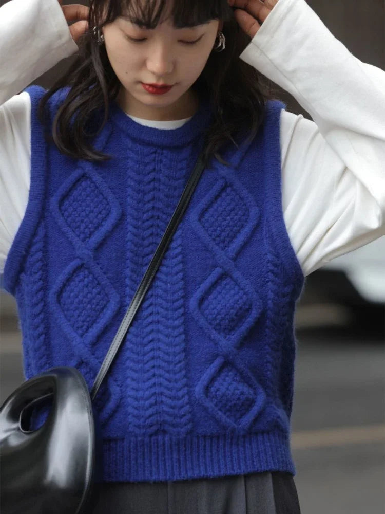 Minimal Knit Sweater Vest Women
