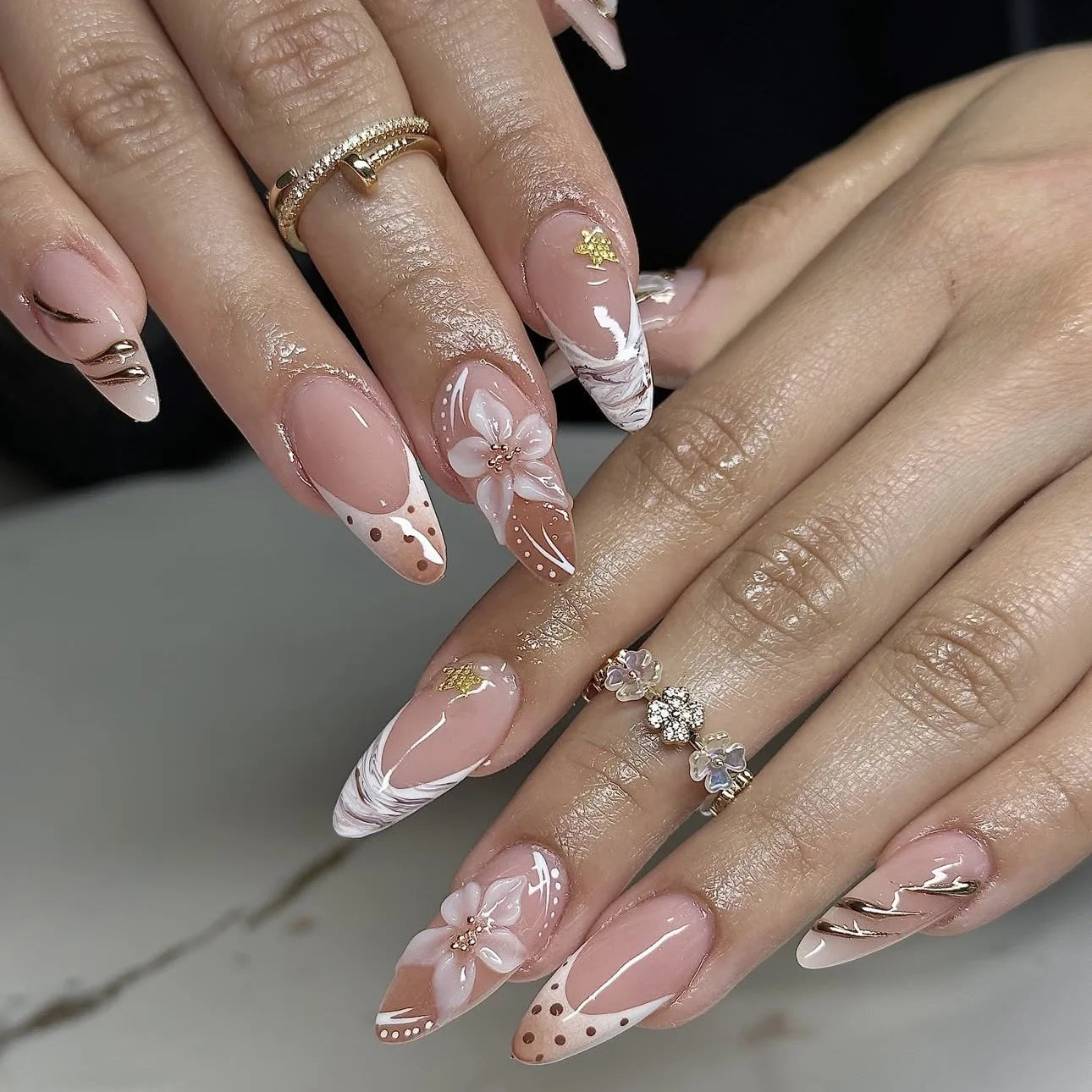 Medium fake nails for women Gradient nude brown blue flowers or rhinestones fall winter almond tips press on false nail art set