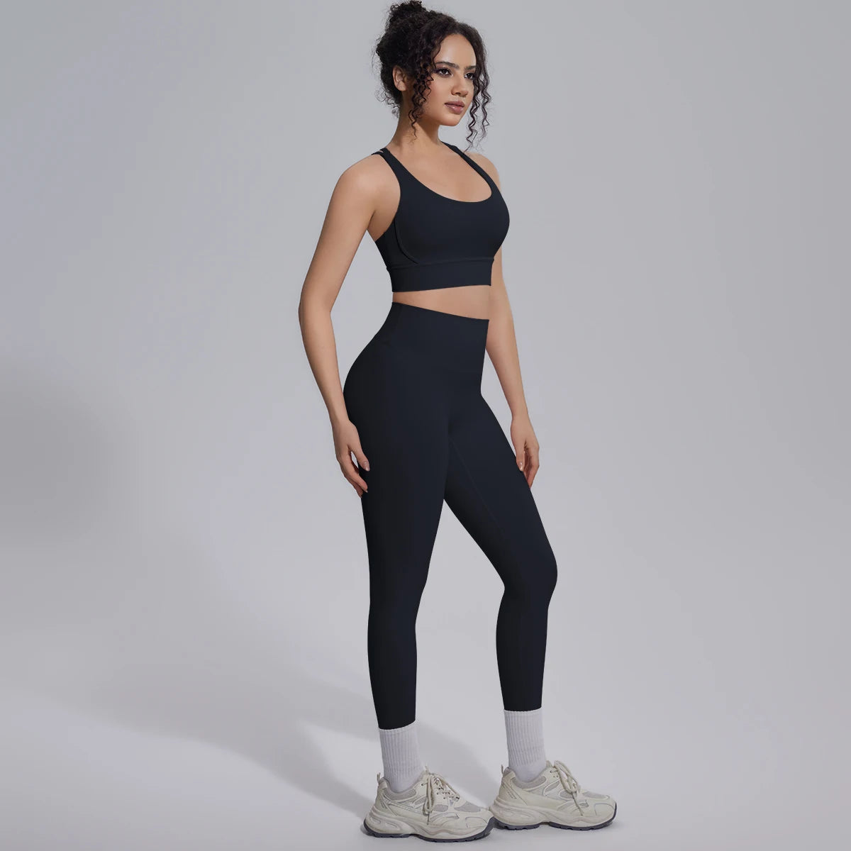 New Yoga Set for Woman Summer Gym Sports Running Bra Top Breathable Peach Buttocks Women Leggings Solid Color Yoga Set