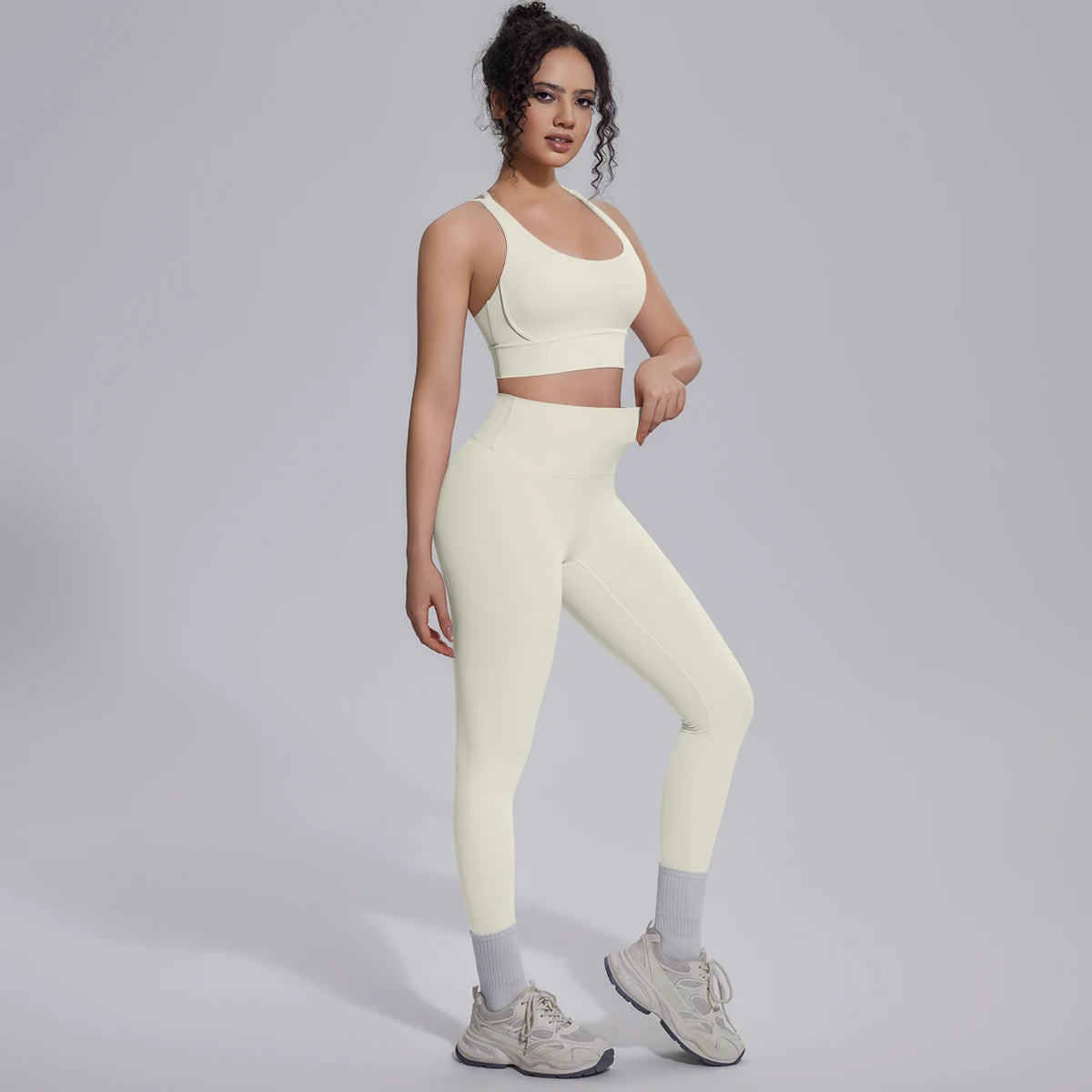 New Yoga Set for Woman Summer Gym Sports Running Bra Top Breathable Peach Buttocks Women Leggings Solid Color Yoga Set