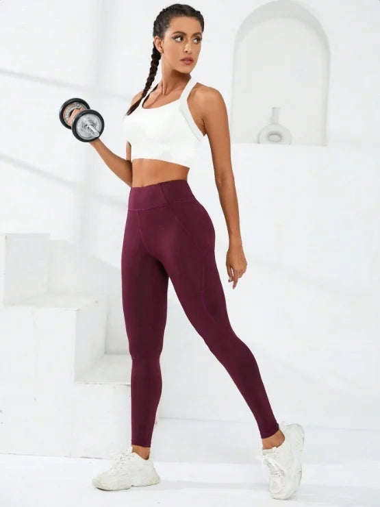 Sports and Beautiful Back Bra Set, Cross-Back Sports Bra, No Chest Pad, Adjustable Size, and Can Be Worn Inside Normally
