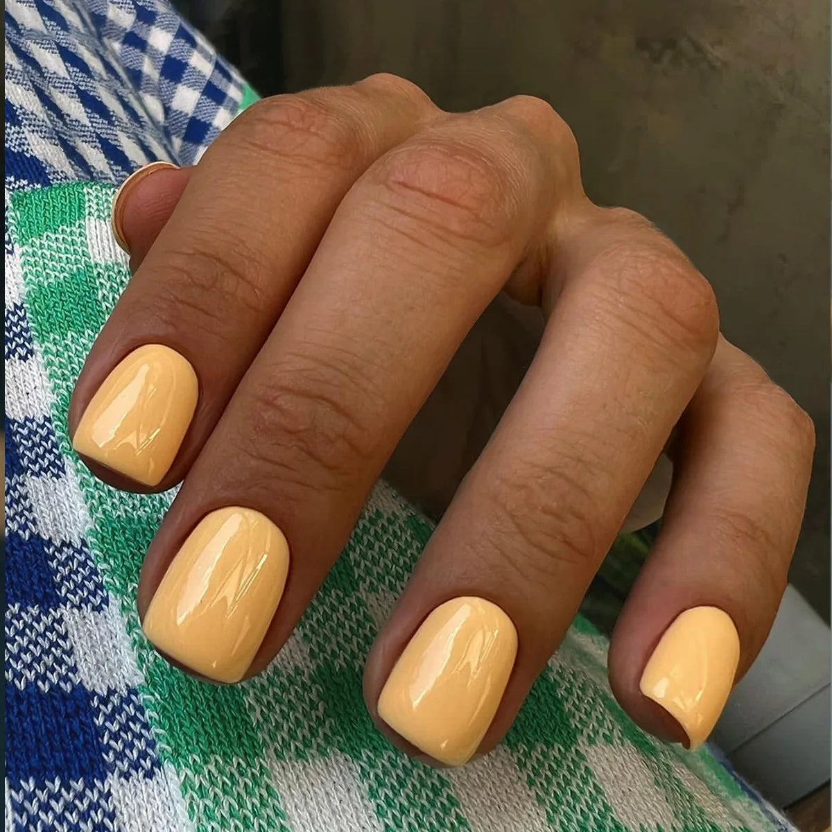 24Pcs/Set Wearable False Nails for Girls Women Removable Solid Color Short Fake Nails Art Finished Simple White Press on Nail