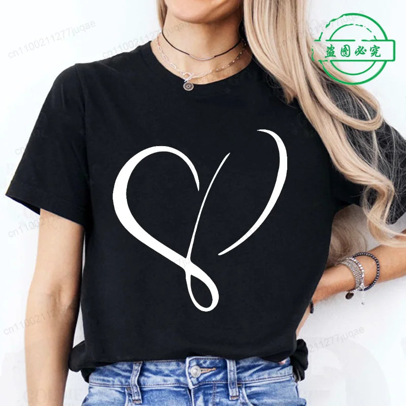 Red Heart Graphic Casual Tee