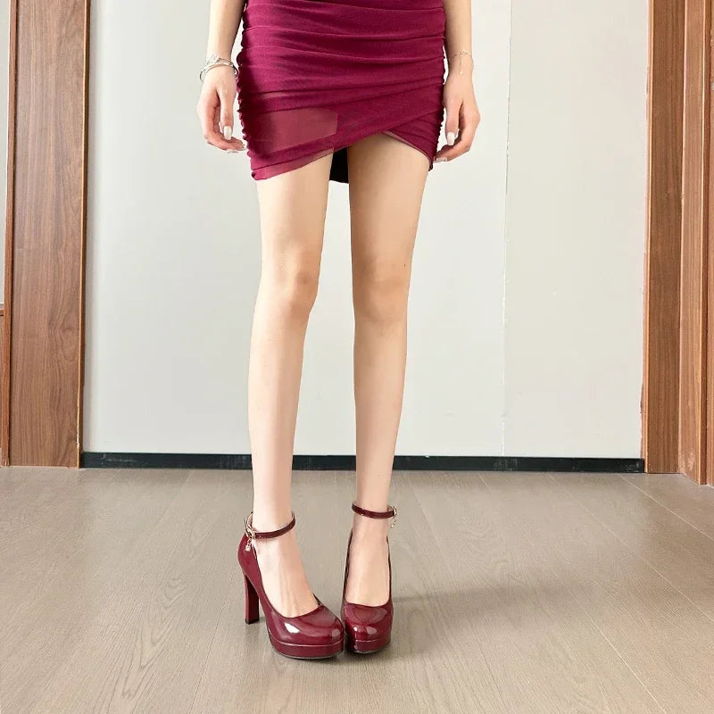 Thick-sole waterproof platform high heels model show sexy black patent leather dress fashionable ultra-high heels summer large