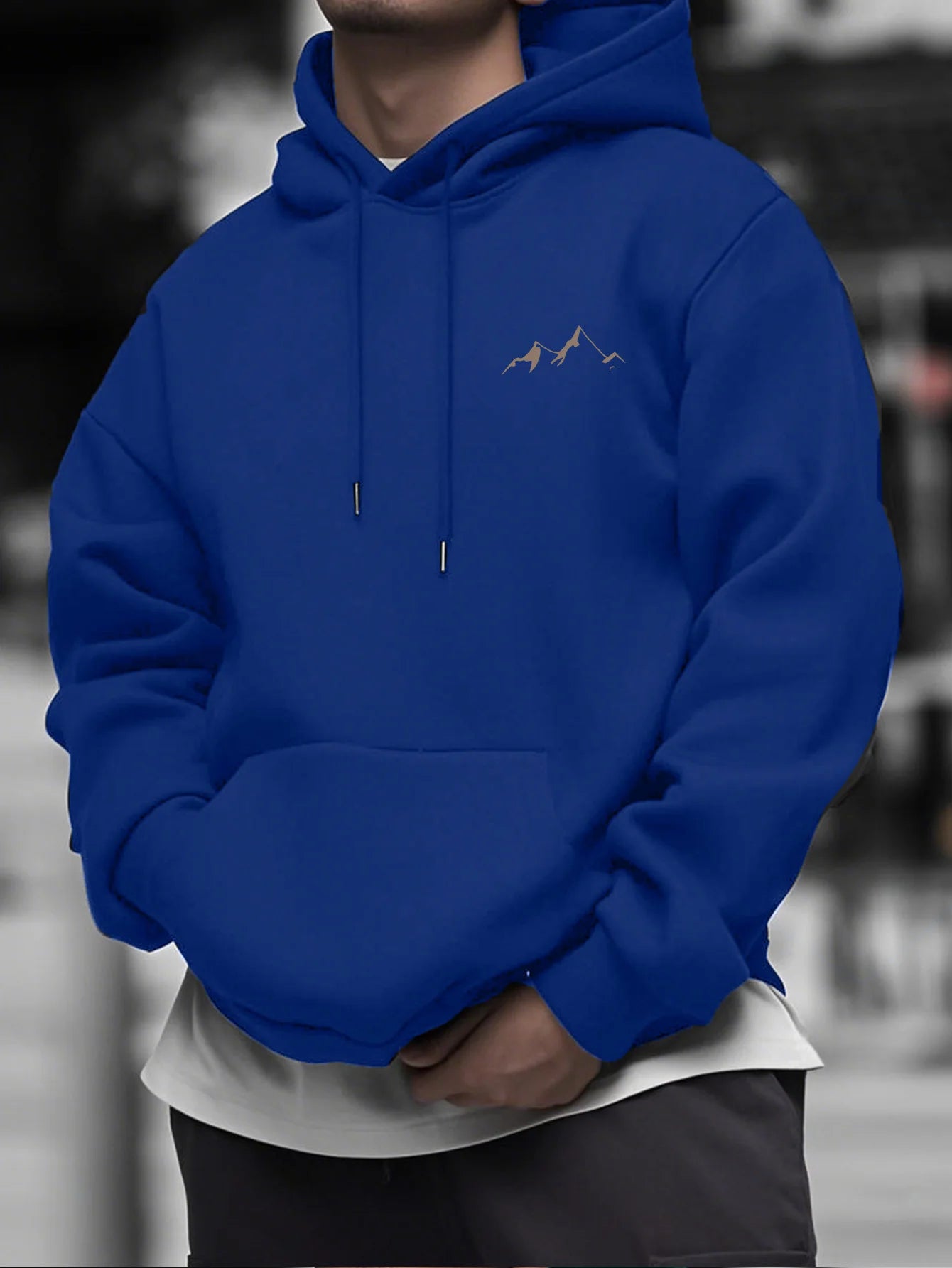 Stylish mountain-inspired minimalist print Men's long-sleeve hoodie, perfect for outdoor activities, suitable for autumn wear