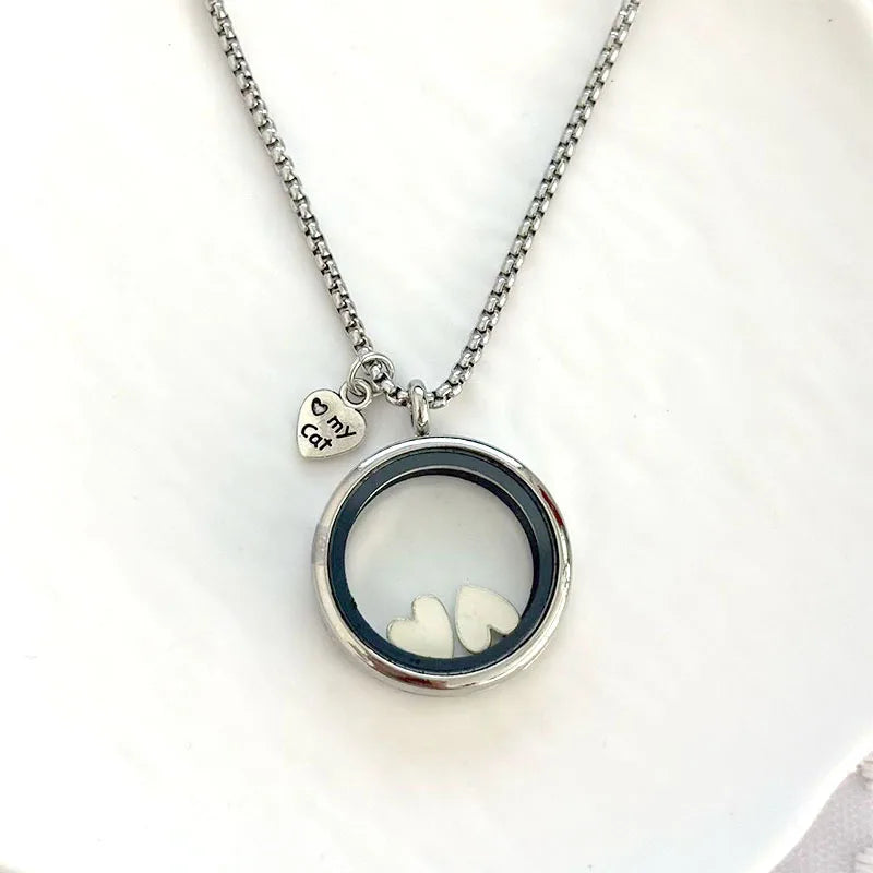 Pet Souvenirs Can Hold Cat or Dog Hair Necklaces, Pendants, Alloy Glass Photo Frames, Pendants, and Pet Accessories