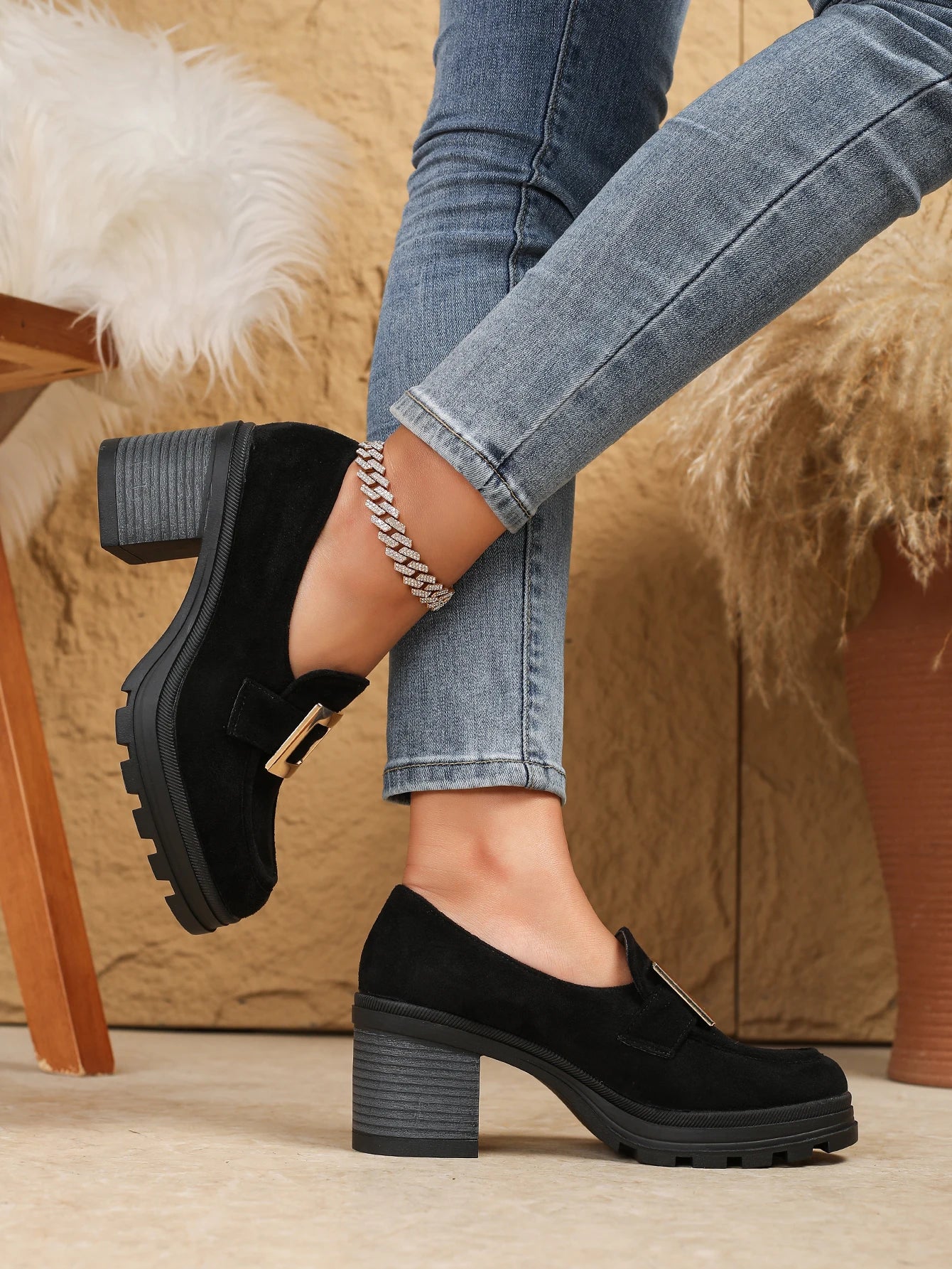Women Retro Thick Sole Mary Jane Pumps