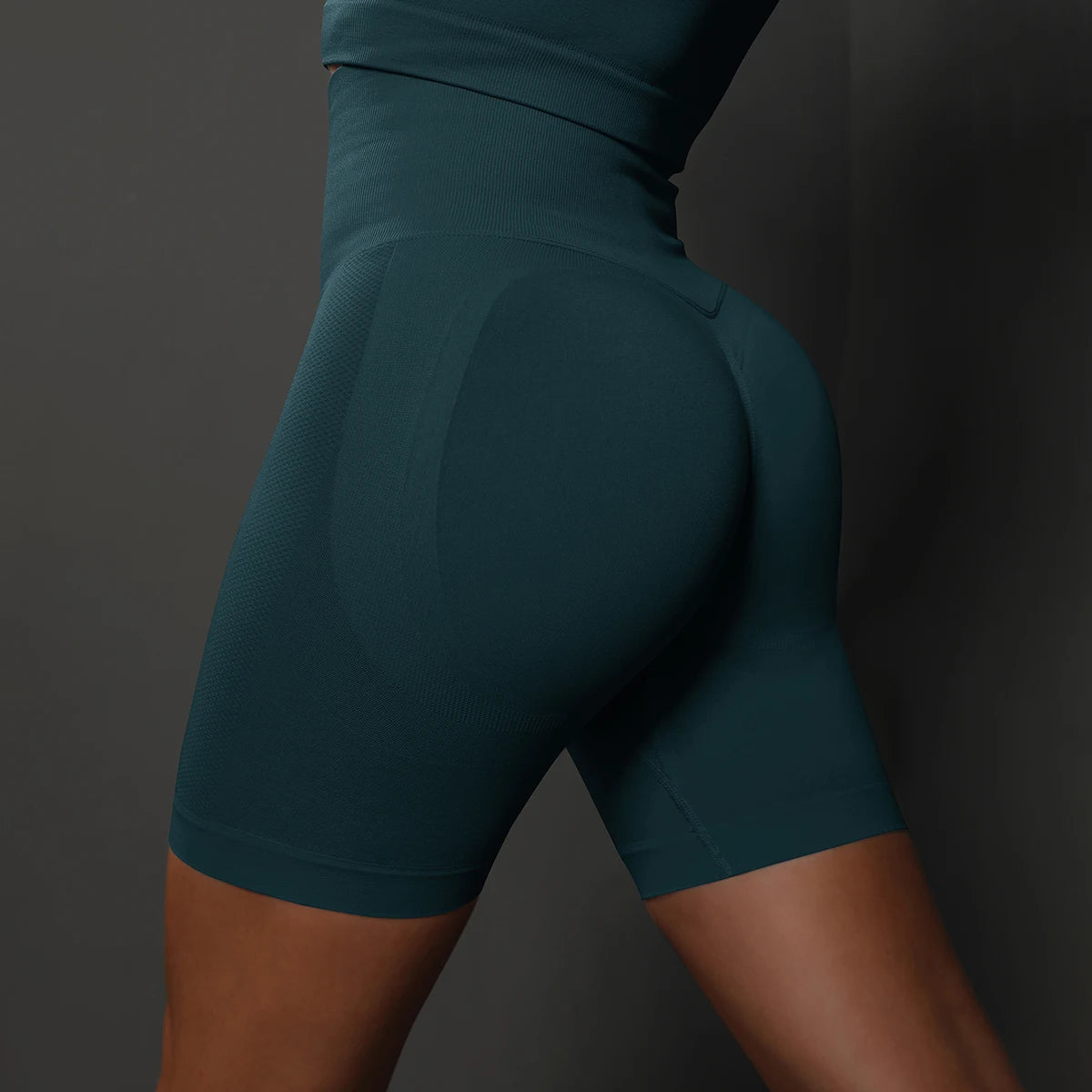 Yoga Shorts Women Sports Shorts Seamless Gym Workout Shorts High Waist Push Up Fitness Sports Shorts Cycling Shorts