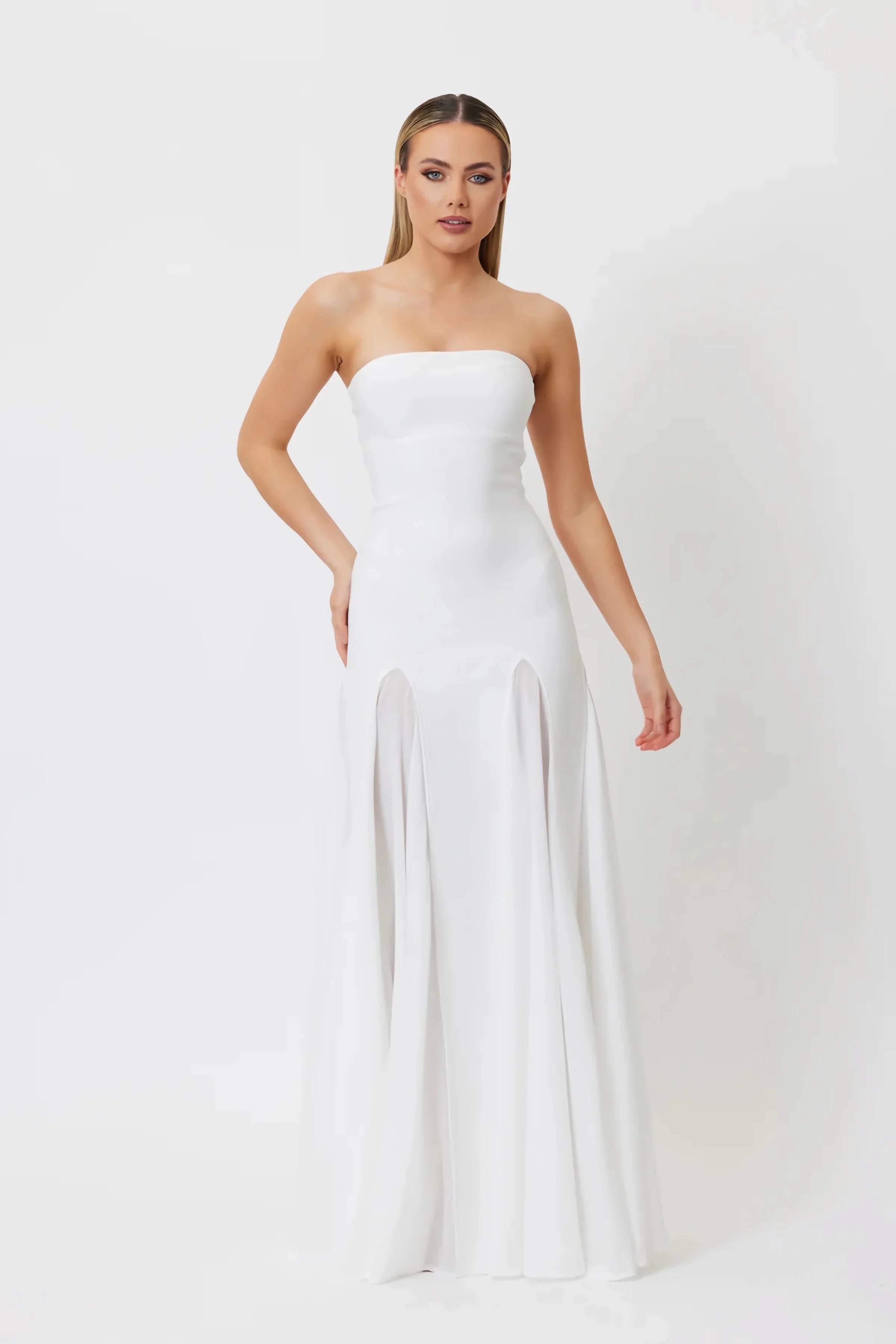 Elegant Backless Sleeveless Evening Gown