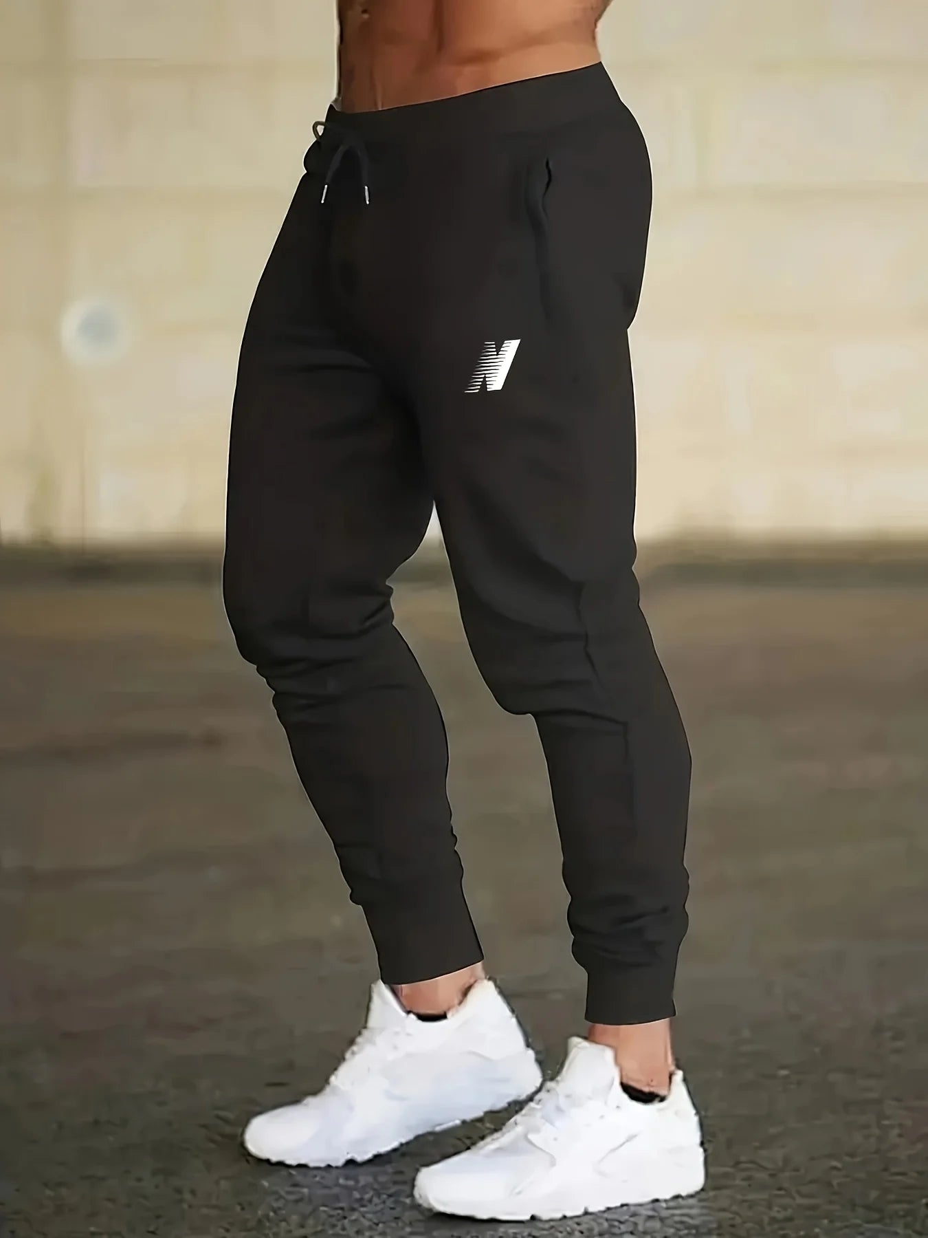 26Men's Casual Fitness Joggers Elastic Waist Lightweight Knit Fabric Comfortable Stretch Design Running Training Sports Pants